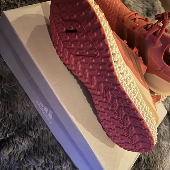 Adidas 4DFWD women’s 11 wonder red - Picture 2 of 4